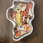 Vintage Wilton Tigger Cake Pan Disney Pooh Waving Baking Mold Instruction. Fixed Price $11.24.