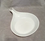 White Skillet, Baker, Baking Dish, Unmarked..nice Reduced. Fixed Price $11.99.