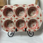 Temptations By Tara Old World Ceramic 6 Cupcake Muffin Pan. Fixed Price $22.00.