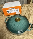 Creuset Noel Collection Cast Iron Holiday Tree Dutch Oven Artichaut New Box. Fixed Price $400.00.