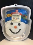 Wilton #2105-2083 Holiday Snowman Christmas Winter Cake Pan Mold W/ Insert 2002. Fixed Price $7.99.