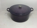 Creuset 28 Dutch Oven Purple Enamel Cast Iron 7.25QT. Nice. Fixed Price $224.90.