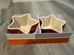Le Creuset Of 2 Star Ramekins, Cerise Red, Stoneware, Nib. Fixed Price $44.99.