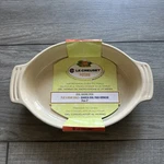 Creuset Green Stoneware Handled Oval Baking Dish Au Gratin Casserole 9X7. Fixed Price $39.99.