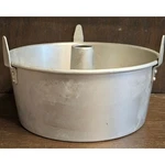 Vitage Wilton Aluminum Angel Food Cake Performance Pans 2105-2525. Fixed Price $24.00.