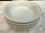Creuset White 6 Inch Fluted Stoneware Pie Plate/dish, 4 Dishes Available. Fixed Price $15.00.