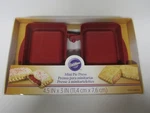 New Wilton Mini Sweet Savory Pie Press 4 1/2" X 3" Mip Ships Free. Fixed Price $14.50.