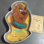 Wilton Scooby Doo Vintage 1975 Cake Pan With Instructions 502-224. Fixed Price $20.00.