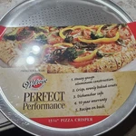 Wilton Perfect Performance Heavy Gauge Round Pizza Tray 15 3/4". Fixed Price $14.95.