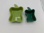 Lot Of Chantal Bell Pepper Dishes Light Green 16OZ Dark 8OZ PBP15 & 12. Fixed Price $9.99.