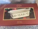 Lenox Holiday Bread Loaf Pan Christmas Holly Handles 783058 Bakeware New In Box. Fixed Price $17.00.