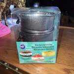 Wilton 3 Piece Mini Springform Pan Set New Box. Fixed Price $12.99.