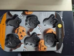 Wilton Mini Cupcake Baking Pan Halloween Ghost Pumpkin 6 Cavity. Fixed Price $16.00.