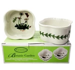 Portmeirion Botanic Garden Set Of 2 Scalloped-shaped Porcelain Ramekins (daisy). Fixed Price $17.99.