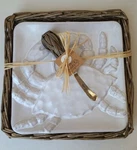 Mud Pie Crab Cheese Plate Set In Willow Holder Rare Large White. Fixed Price $40.00.