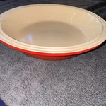 Le Creuset Ceramic 10IN Round Pie Dish Red Oven Safe Baking Stoneware. Fixed Price $44.99.