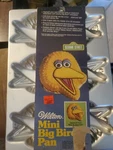 Vtg 1985 Wilton Mini Big Bird Heads Cake Pan 6 Cavity New Model 2105-2384. Fixed Price $13.99.