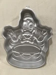 Vintage Wilton Donald Duck Birthday Cake Mold Metal 1983 Disney 502-3681 Pan. Fixed Price $10.46.