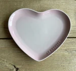 Le Creuset Stoneware Seoul 23 Cm 9IN Sphere Heart Plate Shell Pink. Fixed Price $34.99.