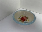 The Pioneer Woman Sweet Rose Mini Pie Pan Stoneware Blooming Bouquet Collection. Fixed Price $16.99.
