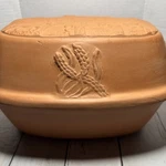 Vtg Abc Bravo Cookware KLV027 Terra Cotta Red Clay 4 Qt. Roaster See Description. Fixed Price $13.50.
