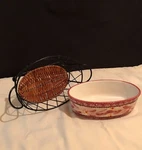 .6 Qt 3PC Temptations Old World Rust Oval Casserole Baking Dish Rack & Trivet. Fixed Price $12.90.