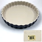 Creuset Cassis Fluted Flan Dish 24CM Dark Purple Enamaled Stoneware Preowned. Fixed Price $149.95.