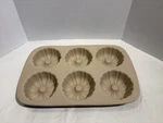 Pampered Chef Stoneware Mini Fluted Bundt Pan Family Heritage Classic Usa. Fixed Price $19.99.