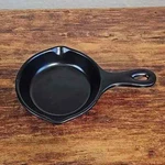 Diversified Ceramics 5.5" Mini Black Skillet Fry Pan Ashtray Bowl 212 Usa. Fixed Price $15.00.