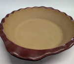 Pampered Chef Family Heritage 9" Pie Pan Dish Stoneware Cranberry Glaze 160205. Fixed Price $25.00.