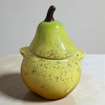 Le Creuset Petite Pear Cocotte Ramekin Stoneware Yellow 12OZ Used. Fixed Price $106.10.