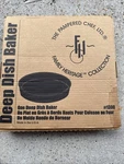 Pampered Chef Family Heritage Stoneware 1390 Deep Dish Baker Baking Pizza Nib. Fixed Price $44.00.