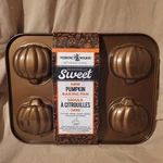 Nordic Ware Seasonally Sweet Mini Pumpkin Baking Pan Mold Cake Halloween Autumn. Fixed Price $17.99.