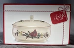 New Lenox Winter Greetings 2-QUART Covered Casserole Dish 9.75 /24.8CM Nib. Fixed Price $52.00.