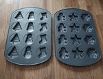 Lot Of Wilton Christmas Cookie Candy Pan Non Stick 24 Molds Snowman Tree Star. Fixed Price $14.80.