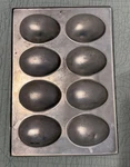 Vintage Wilton Easter Egg Pan 508-2127 Makes Mini Cakes. Fixed Price $9.90.