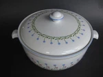 Mikasa Ultra Ceram Bake And Serve Round Covered Baking Dish UP003 Bali Hai. Fixed Price $20.00.