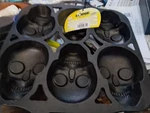 Skull Mold Cast Iron Bakeware Way To Celebrate Halloween 6 Cavity Nonstick. Fixed Price $19.99.