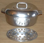 Wagner Ware Magnalite Sidney 8 Qt Roaster W/ Rack Trivet Dutch Oven 4265-P #. Fixed Price $134.99.
