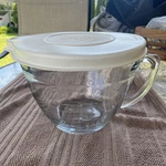 Pampered Chef Classic Batter Bowl With Lid- 8 CUPS/2 Qt. Fixed Price $30.00.