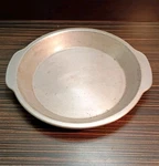 Pampered Chef Heavy Weight Metal Pie Pan 1511 9". Fixed Price $13.50.