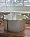 New! Traditional Nordic Ware Angel Food Bundt Cake Pan Williams-sonoma. Fixed Price $29.99.