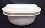 Tupperware Microwave Bowls 2QT 3/4QT And Lid. Fixed Price $39.99.