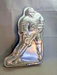 Wilton 1998 Ice Hockey Player Cake Pan #2105-724 Vgc Vintage. Fixed Price $8.99.