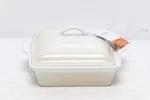 Le Creuset Heritage Stoneware Shallow Square Covered Baking Dish 1.6L Meringue. Fixed Price $100.00.