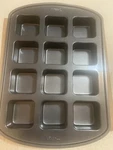 Wilton Premium Non-stick Cast Aluminum Brownie Pan (12) 15 X 10.5 New. Fixed Price $36.00.