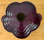 Creuset Cocotte Fleur Flower 20CM 7.3/4" 2L 2.1/4QT Cassis Cast Iron. Fixed Price $245.00.