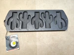 Lodge Cast Iron Cactus Pan Mold 5CP2 With Tags. Fixed Price $36.00.
