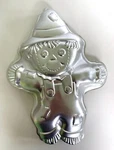 Retired Wilton Scarecrow Aluminum Cake Pan 2105-801. Fixed Price $8.99.