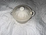 Nib Le Creuset Stoneware Mini Cocotte 8OZ/250ML Sunflower Relief Meringue Color!. Fixed Price $39.98.